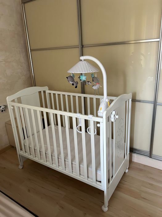 Кошара Буцко Bucko Lux - масивна букова дървесина с МДФ