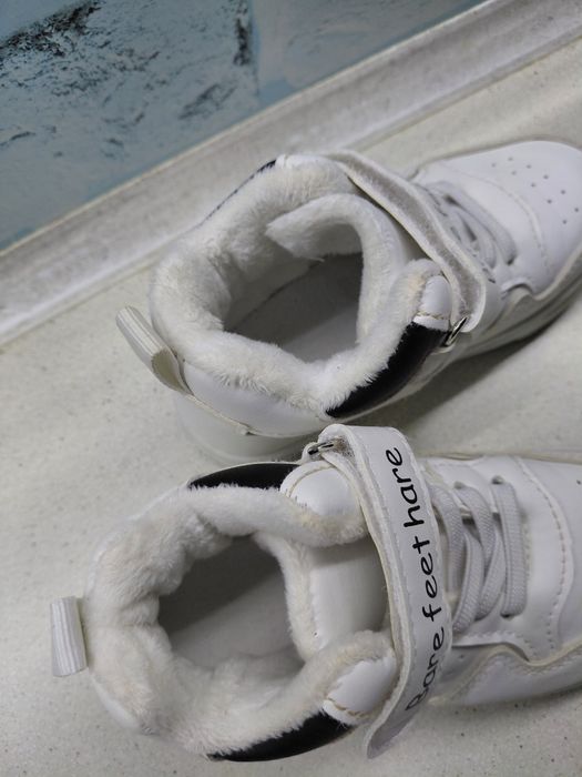 Продам кеды утепленные