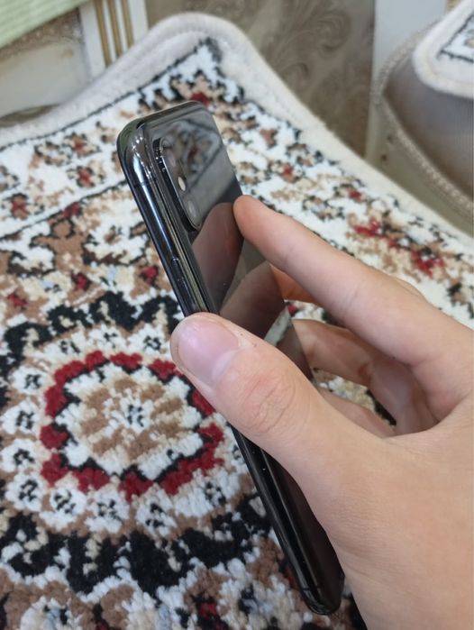 IPhone X в хорошим состояние