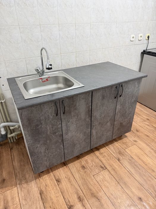 Продам мойку с шкафами