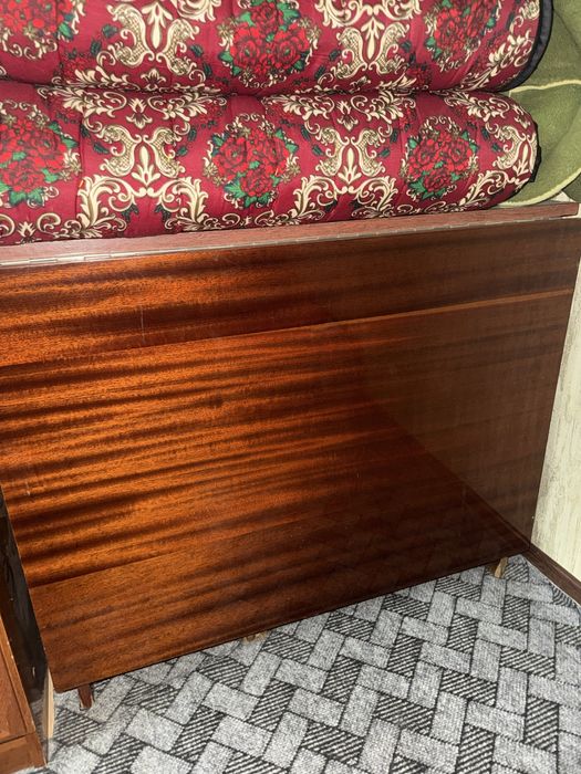 Стол Чехославатский СРОЧНО