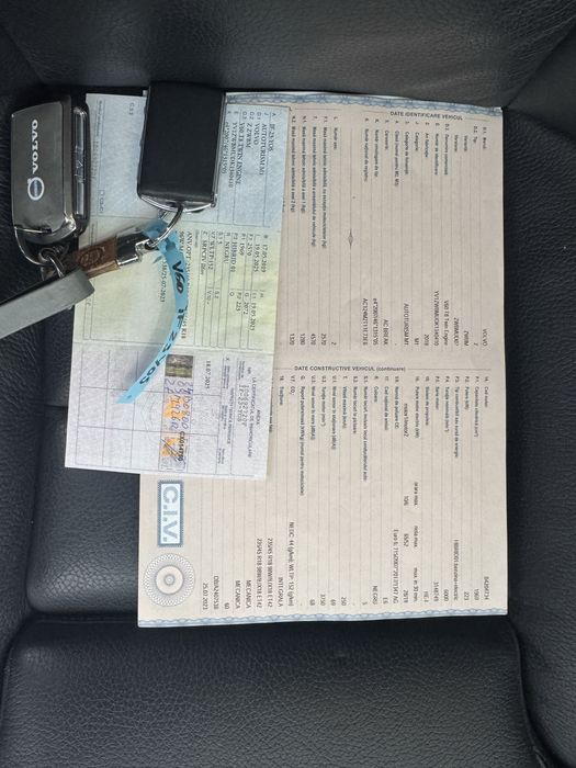 Volvo v60 T8 4x4 2.0 plug in hybrid 2019 usor avariat