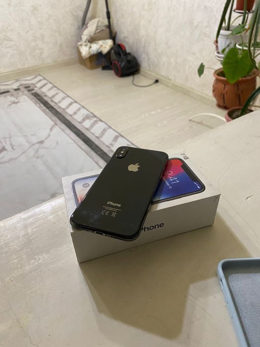 Айфон Х 256гб каропка все есть