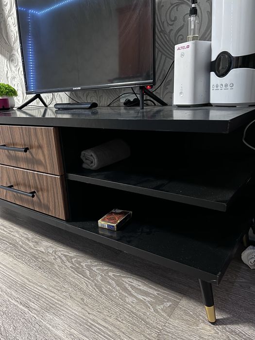 Срочно продам тумбочку