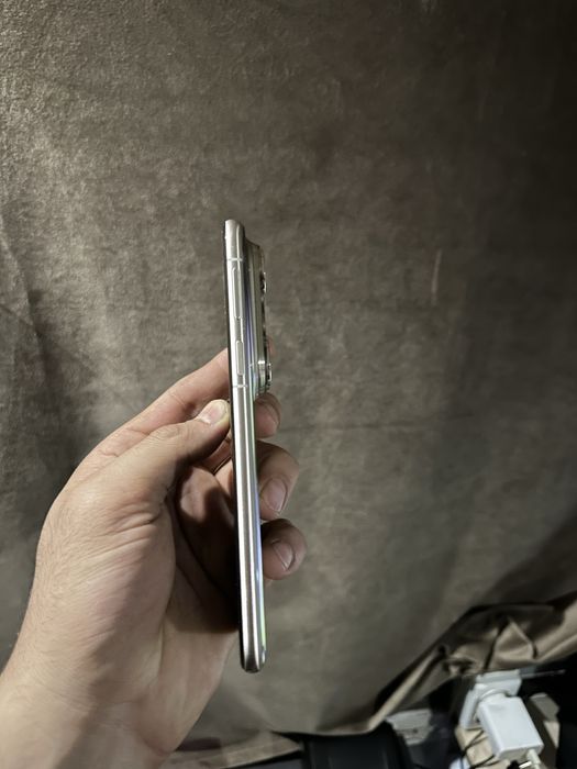Huawei pura 80 ultra GLOBAL 16\512gb sotiladi