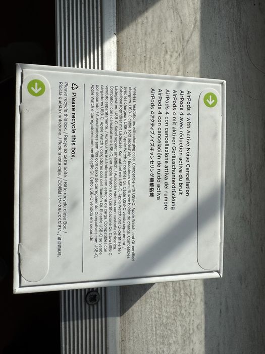 Airpods 4 ANC  MXP93ZM/A