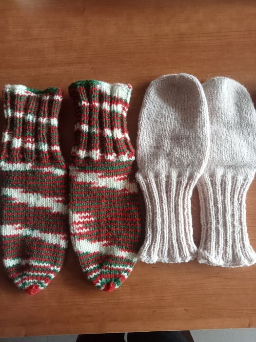 Красиви, топли, чорапи и терлички