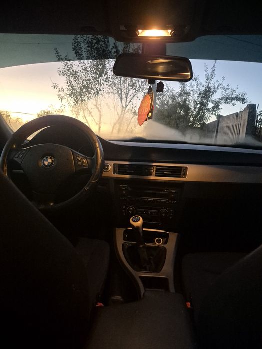 BMW Seria 3 2004 — imagine 1