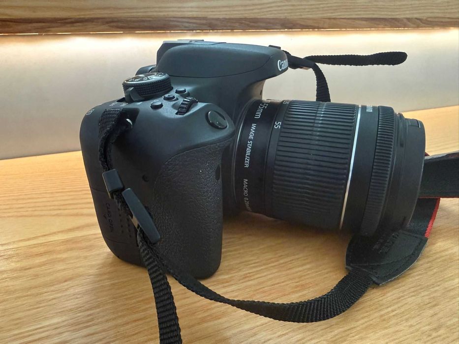 Aparat Foto Canon EOS 750D