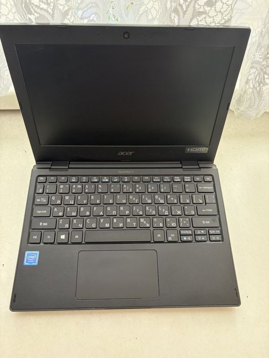 acer travelmate b 118-M