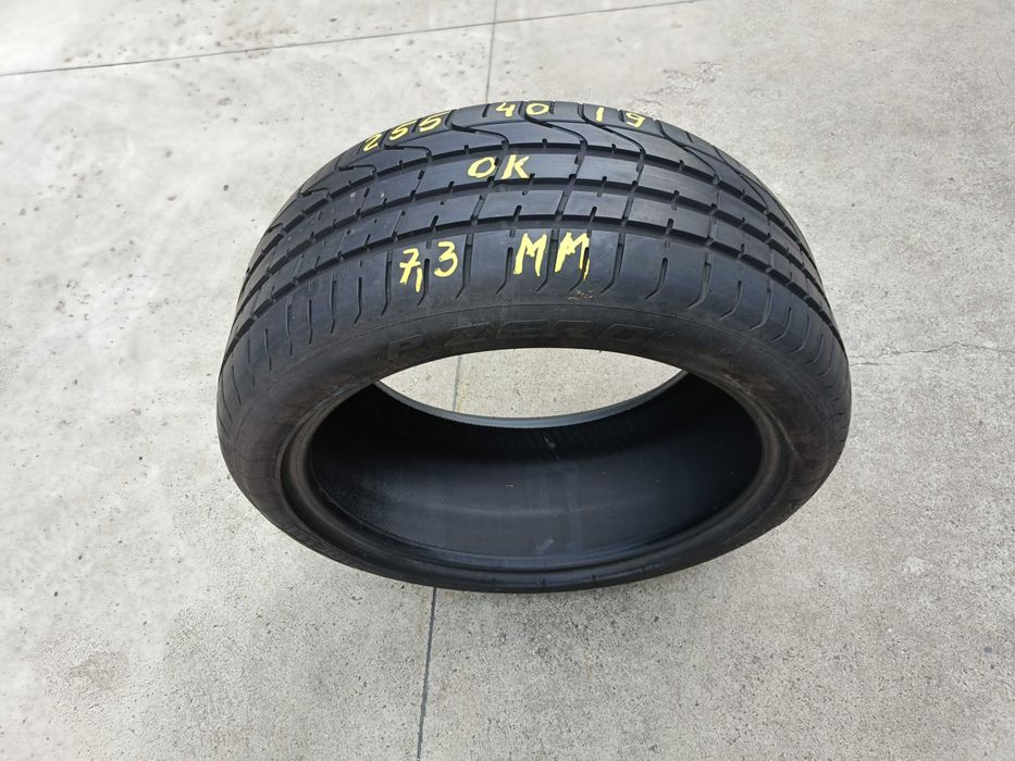O anvelopa vara 255 40 19 pirelli p zero profil de 7,3 mm