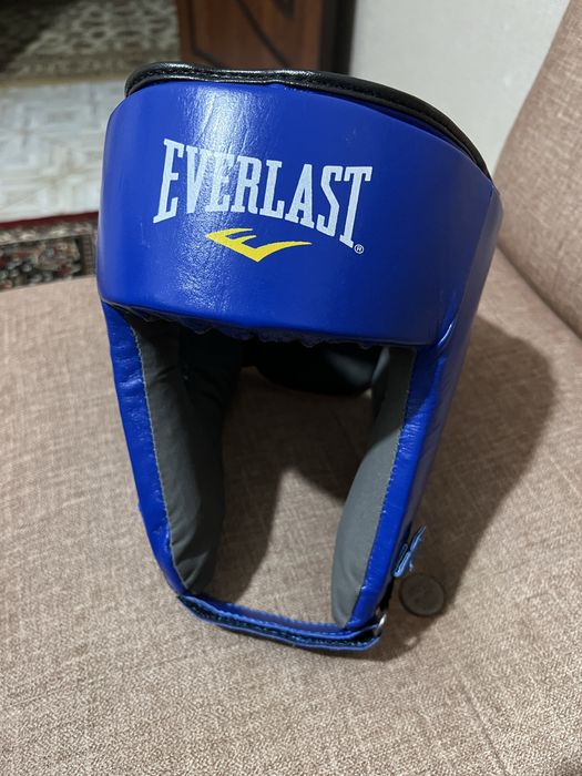 Boxs shlemi, perchatkasi