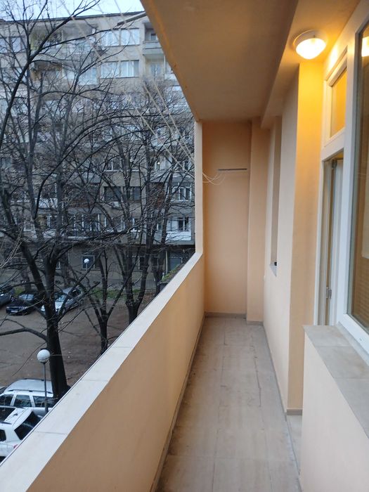 Дава се под наем Четиристаен апартамент в Стара Загора, Център - 90 кв.м за 357 € - Снимка #16