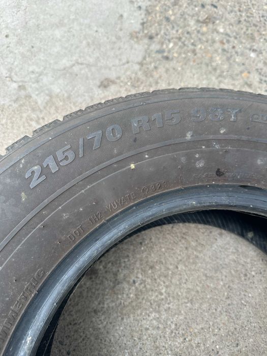4бр. зимни гуми 215/70/15 Kumho WS71 SUV - DOT 2323 Като нови