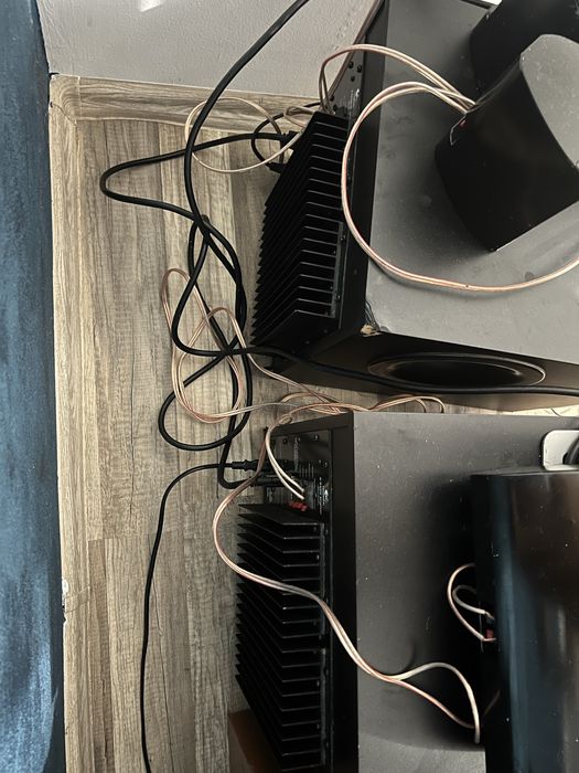 Vând sub ofer Logitech 5500 preț 1500 RON