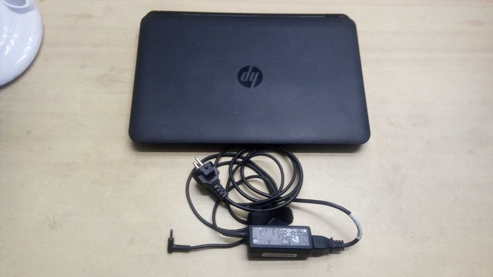 Лаптоп HP 255 g2 Windows 10 SSD Kingston напълно готов НОВА БАТЕРИЯ