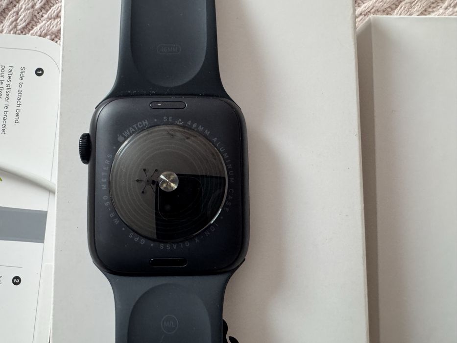 Продам APPLE WATCH SE 2025 M/L 44mm