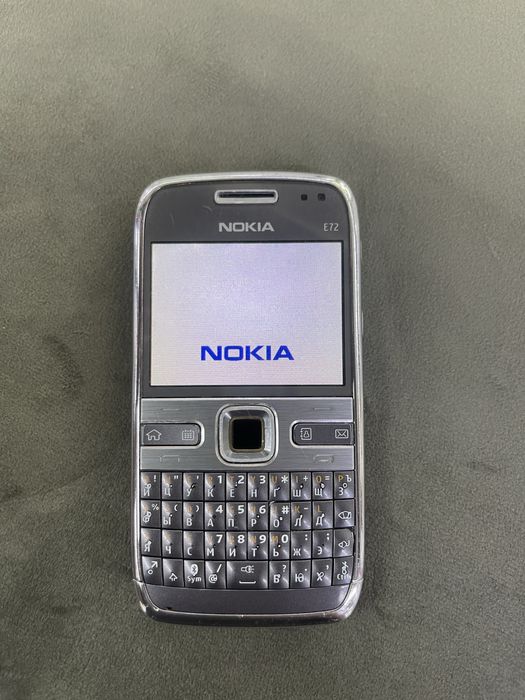 Продам Nokia e72