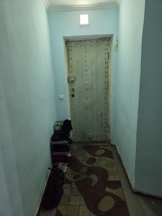 Чиланзар 23, 42м2 , Кирпичный  дом, 1/4/5, Балкон 2х6