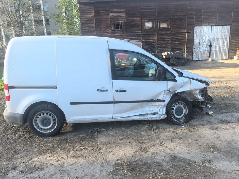 Vand Vw Caddy Avariat