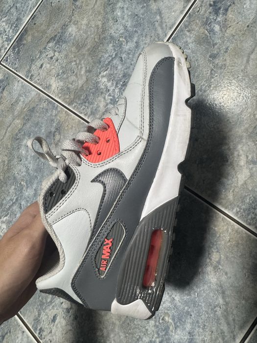 Nike albi marimea 39