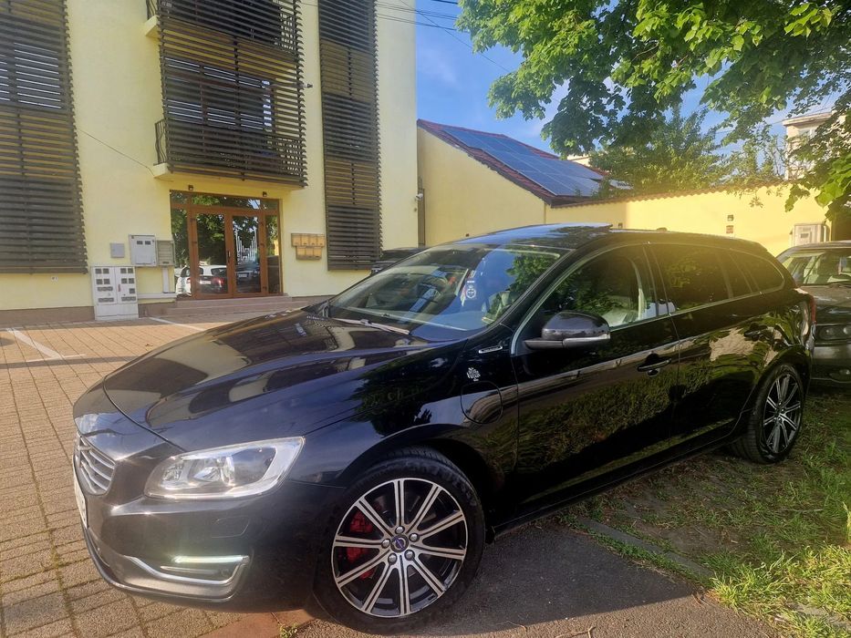 Volvo V60 2.4 D6 300hp Euro6 Summum 4x4(AWD) Plug-in-Hybrid