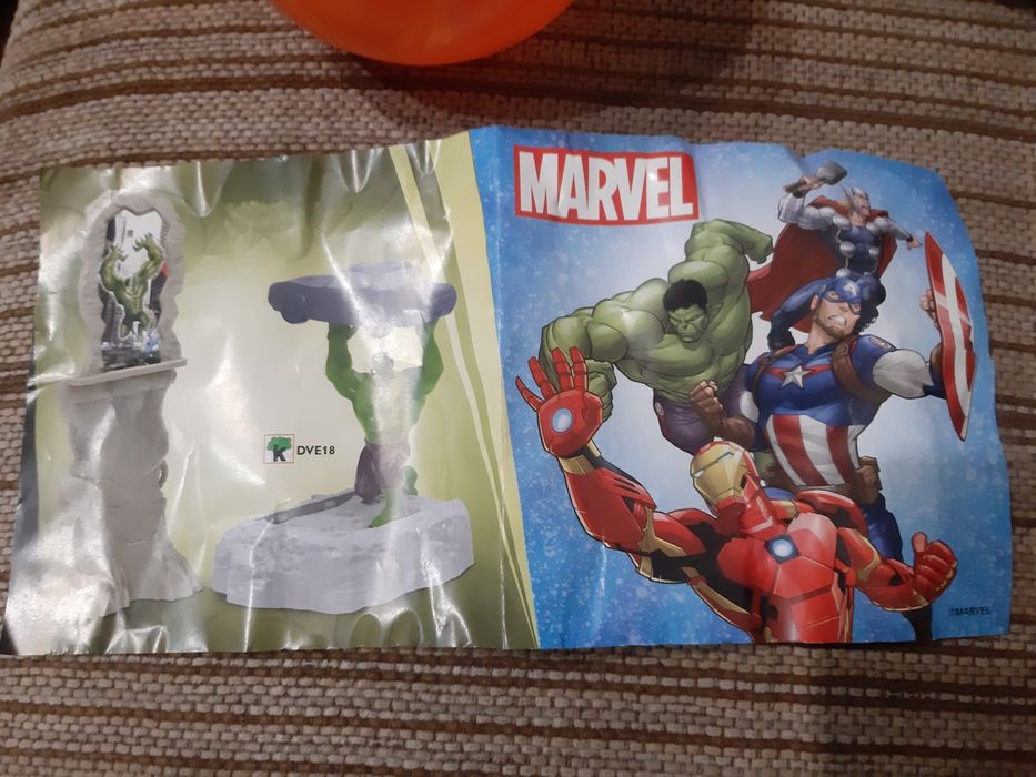 Чисто нова оригинална фигурка на marvel : Hulk