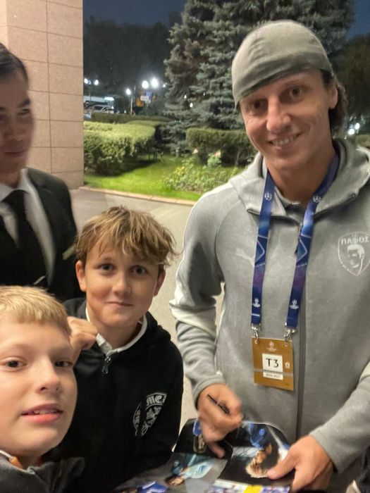 Автограф давида луиза 2 шт