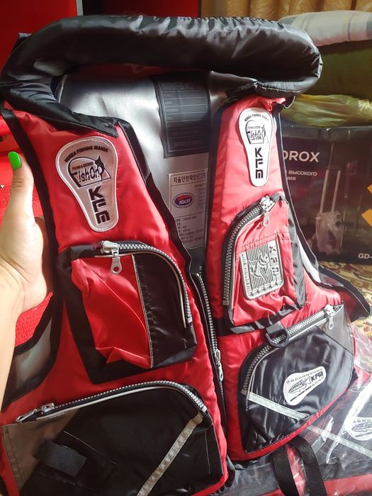 Жилет кийиладиган нимча  баликчиликда ишлатилади Кареаники адерс Жизза