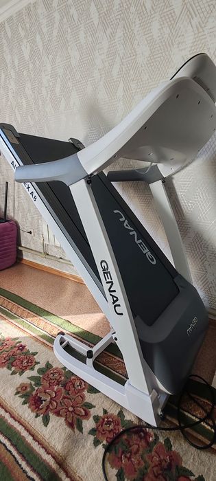 Беговая дорожка Genau модель Airflex a8