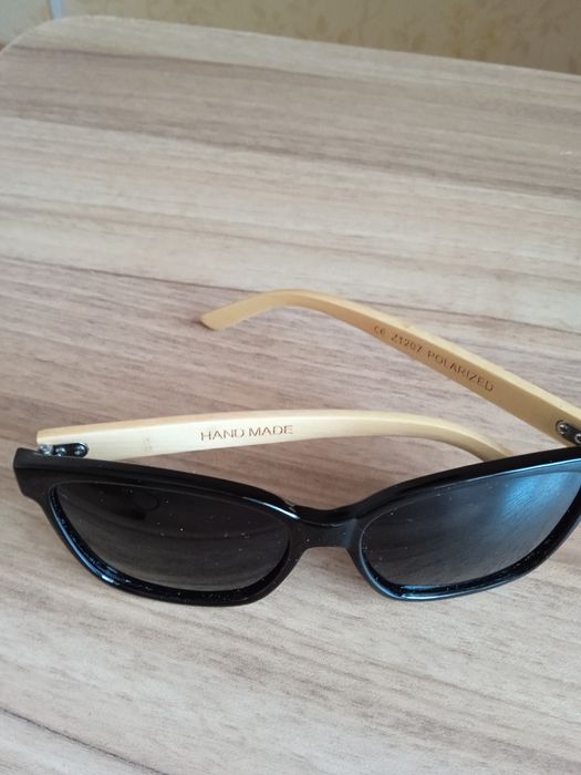 Очки солнцезащитные