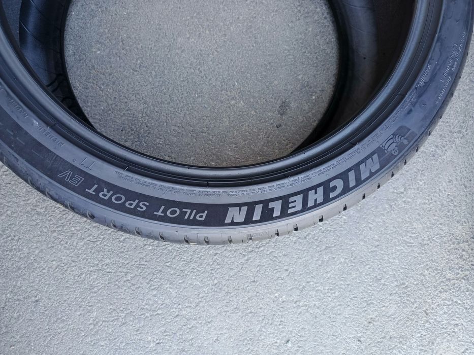 255.40.20 Michelin Vara Second-hand