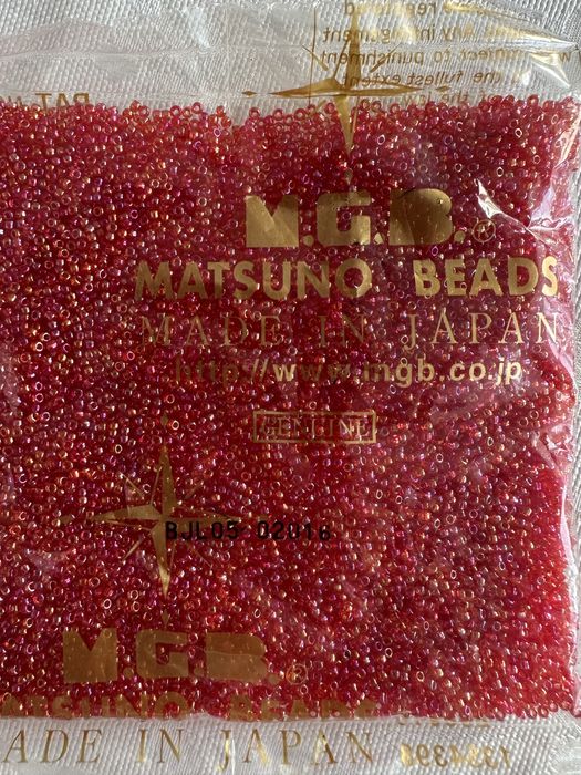 Бисер, стеклярус. Япония, только оригинал.