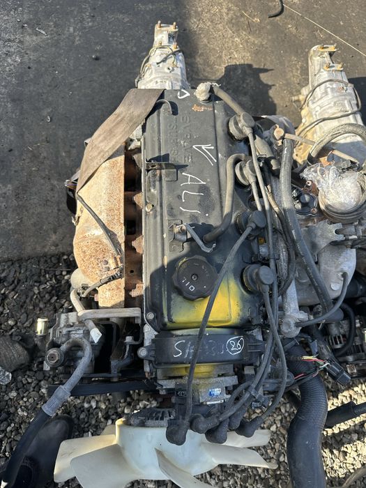 Двигатель  Митсубиси 2.4 2.0 4G64 4G63