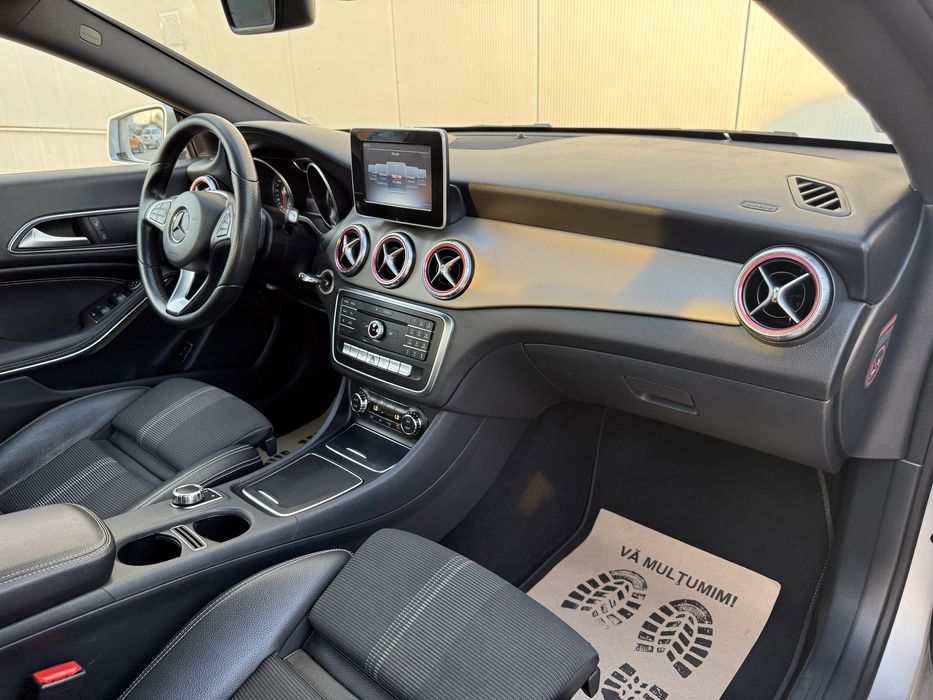 Mercedes CLA 200d 136 Cp 2017 Euro 6 | Camera | Dublu Climatronic | Carlig electric | Garantie | Finantare |