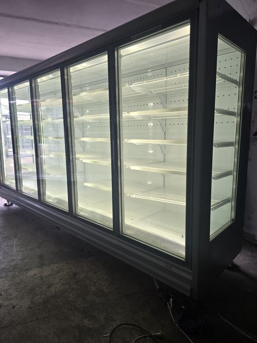Vitrna frigorifica CONGELARE / REFRIGERARE