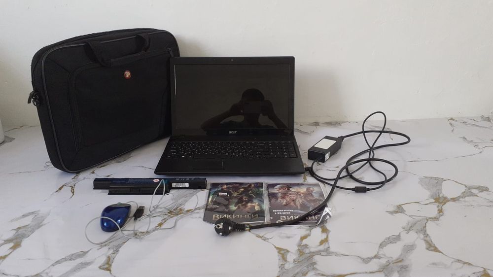 Продаётся ноутбук