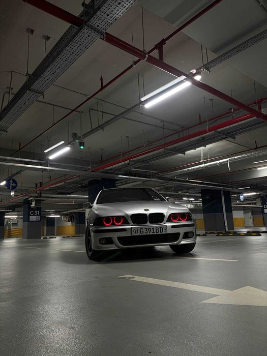 BMW E39 3 литра 1996 год