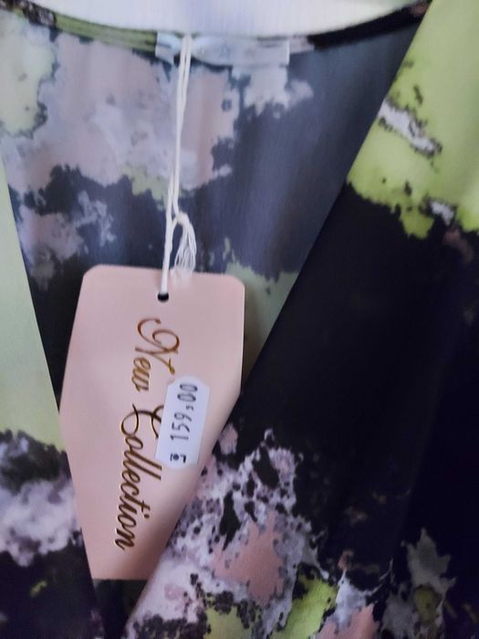 Rochie eleganta noua!Chiar foarte frumoasa!