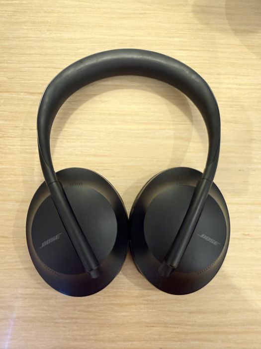 Наушники Bose NC 700