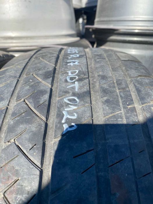 2 броя летни гуми Roadmarch 235/55 R17 Dot 0122 ном 180