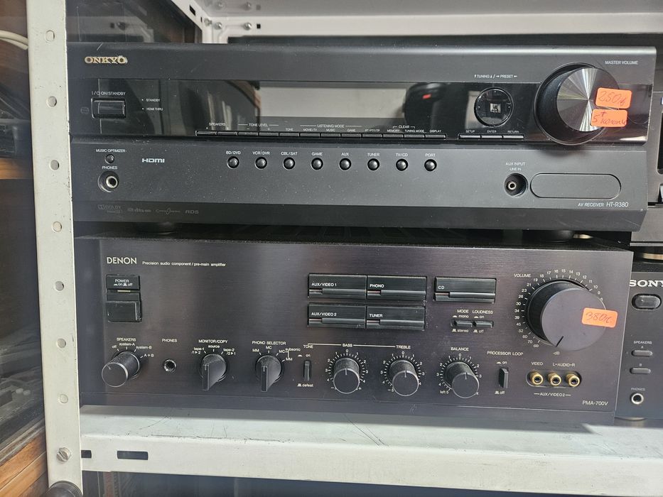Продавам ресивър DENON PMA-700V