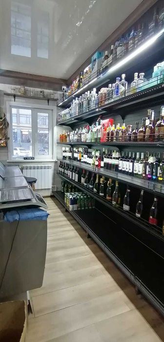 Отдельно стоящее здание в центре города