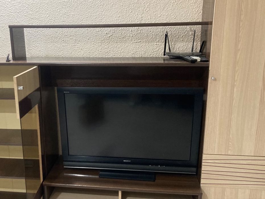 Продам телевизор Sony диагональ 81, не смарт
