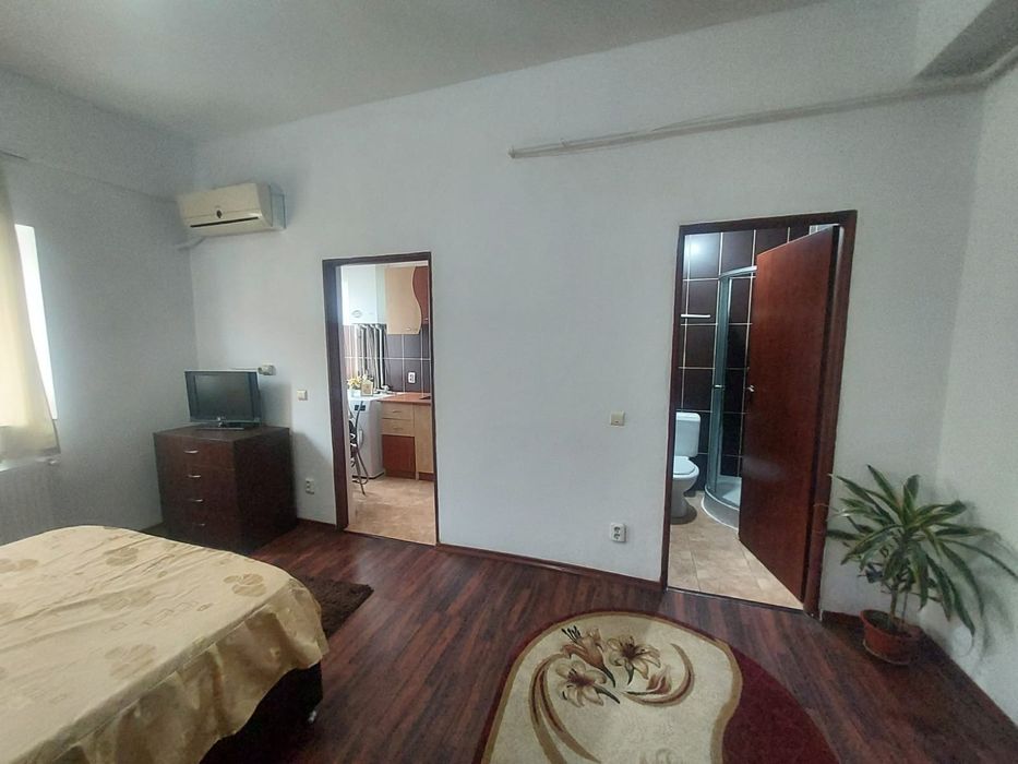 Închiriez garsoniera ( Sos.Fundeni , sector 2).