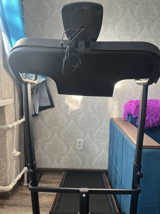 Продаю беговую дорожку