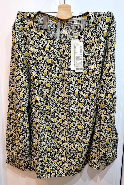 Нова Esprit флорална блуза с копчета на маншетите