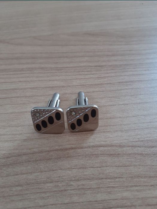 butoni noi eleganti camasa tunica