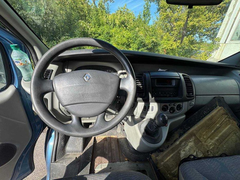 Renault Trafic 2.5 dCi НА ЧАСТИ
