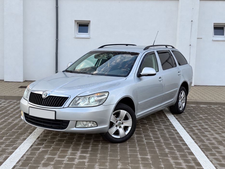 SKODA Fabia 2011 — imagine 3